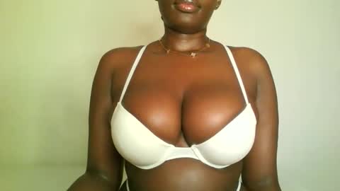 prettyvishy online show from April 21, 2:51 am