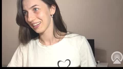 prettyyy_angel online show from September 19, 4:40 pm