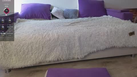 Kitty online show from April 13, 2:17 am