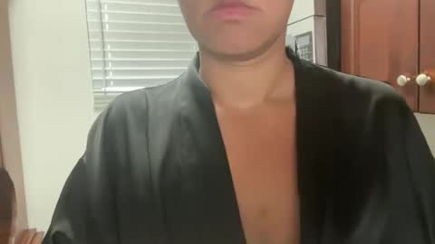 Snapshot of prettyyykittyyy22 chatting on October 26, 6:36 pm prettyyykittyyy22 online show from October 26, 6:36 pm