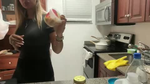 Snapshot of prettyyykittyyy22 chatting on November 19, 12:43 am prettyyykittyyy22 online show from November 19, 12:43 am