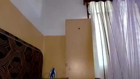 prettyzuzu online show from September 30, 6:18 am