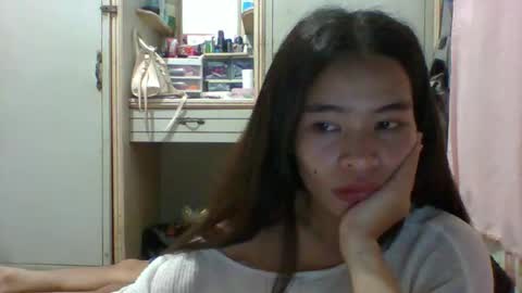 prety784828 online show from April 21, 12:33 pm