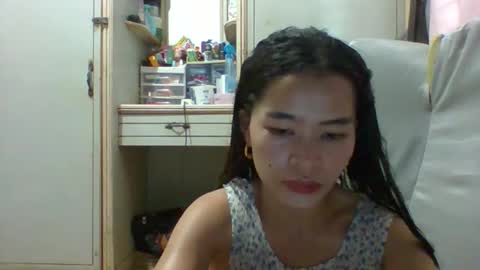 Snapshot of prety784828 chatting on May 27, 2:19 am prety784828 online show from May 27, 2:19 am