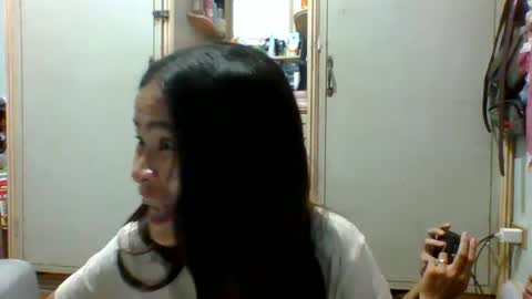 Snapshot of prety784828 chatting on July 3, 12:11 pm prety784828 online show from July 3, 12:11 pm