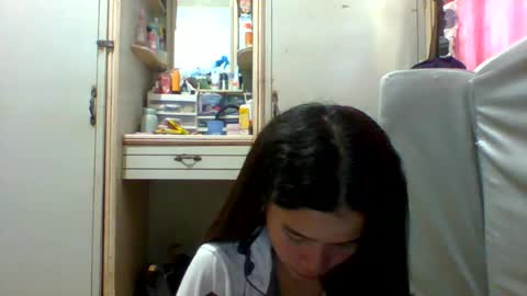 Snapshot of prety784828 chatting on July 6, 12:29 am prety784828 online show from July 6, 12:29 am