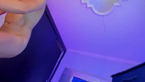 pretygirltsxxx online show from April 9, 12:10 pm