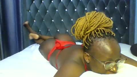 pretymellani online show from January 14, 8:03 pm