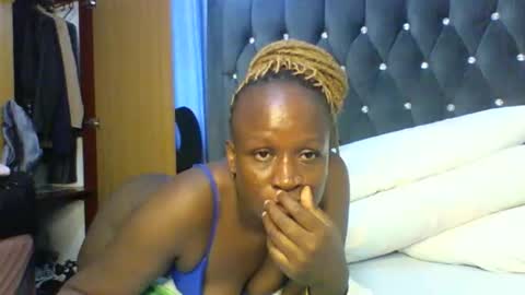 pretymellani online show from January 16, 9:46 am