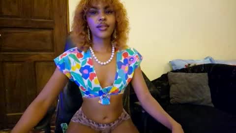 priceless_sexy online show from June 6, 11:04 am