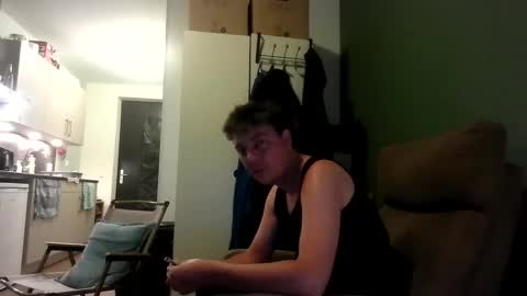 Snapshot of prieslucas068 chatting on May 27, 2:30 am prieslucas068 online show from May 27, 2:30 am