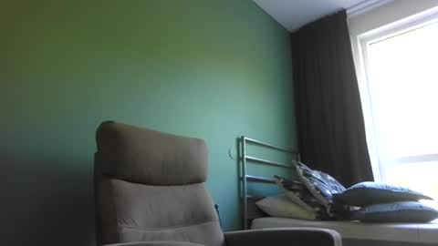 Snapshot of prieslucas068 chatting on July 15, 5:45 am prieslucas068 online show from July 15, 5:45 am