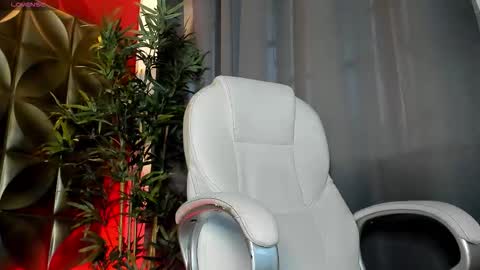 Snapshot of primaldante chatting on November 3, 9:48 pm Primaldante online show from November 3, 9:48 pm