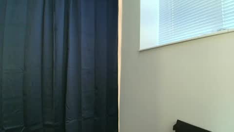 Snapshot of primdeceit chatting on December 24, 10:39 pm PrimDeceit online show from December 24, 10:39 pm