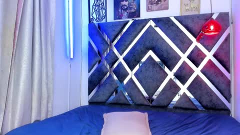 prince_arthur77 online show from January 16, 12:53 pm