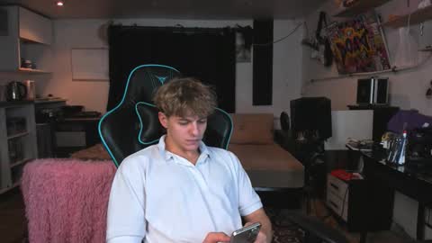 prince online show from December 2, 12:43 pm