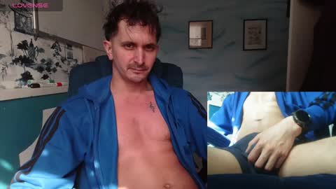 Snapshot of prince_raphael chatting on April 9, 10:31 am Riffraff online show from April 9, 10:31 am