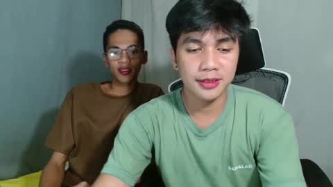 Snapshot of princeofcumxxx chatting on February 2, 5:04 pm Mel online show from February 2, 5:04 pm