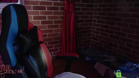 Leia online show from February 22, 9:15 pm