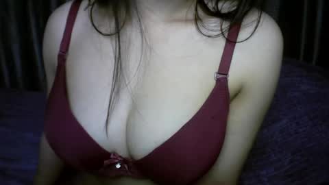 Snapshot of princess916446 chatting on May 3, 2:28 am princess online show from May 3, 2:28 am