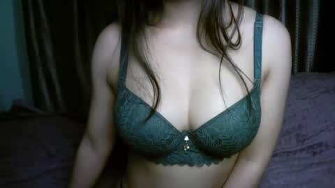 Snapshot of princess916446 chatting on May 27, 2:52 am princess online show from May 27, 2:52 am
