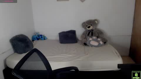 Snapshot of princess_an chatting on May 27, 7:00 pm An online show from May 27, 7:00 pm