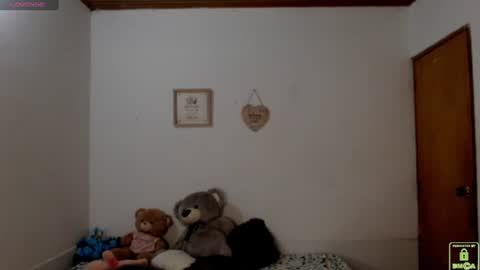 Snapshot of princess_an chatting on July 13, 7:27 pm An online show from July 13, 7:27 pm