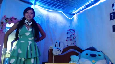  Elia  online show from October 15, 11:05 pm