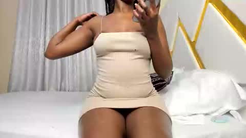 Snapshot of princess_princessa chatting on May 10, 2:50 am princess_princessa online show from May 10, 2:50 am