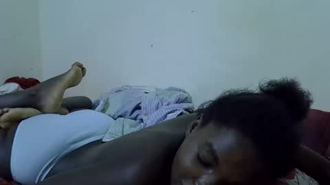 princess_scovia online show from April 16, 4:02 am