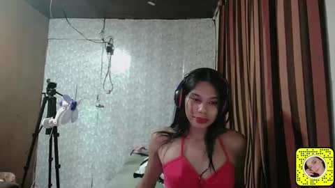 sophie online show from May 15, 6:04 pm