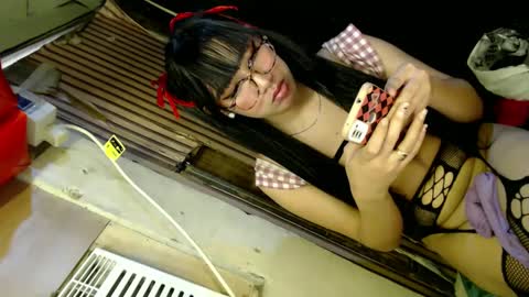 Snapshot of princess_thea123 chatting on January 3, 6:55 am  My Love online show from January 3, 6:55 am