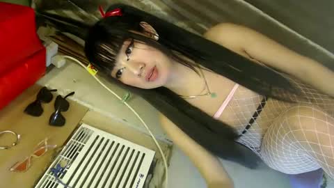 Snapshot of princess_thea123 chatting on February 1, 6:40 pm  My Love online show from February 1, 6:40 pm
