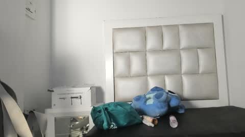 Snapshot of princess_tokyo_ chatting on November 18, 4:39 am princess_tokyo_ online show from November 18, 4:39 am