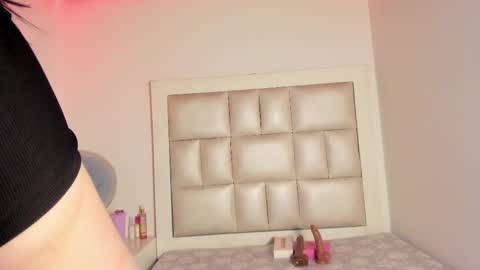 Snapshot of princess_tokyo_ chatting on December 1, 4:28 am princess_tokyo_ online show from December 1, 4:28 am