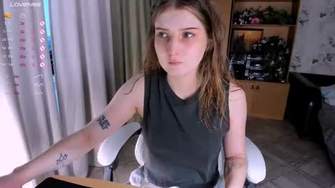 Snapshot of princessaalicc chatting on September 11, 3:23 pm princessaalicc online show from September 11, 3:23 pm