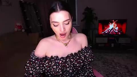 princessamira1 online show from March 28, 1:54 pm