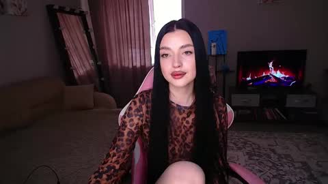 Snapshot of princessamira1 chatting on May 13, 8:12 am princessamira1 online show from May 13, 8:12 am