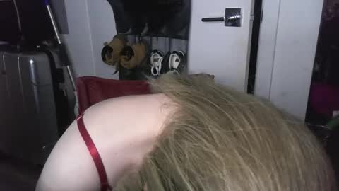 Princess Avery online show from February 26, 8:57 am