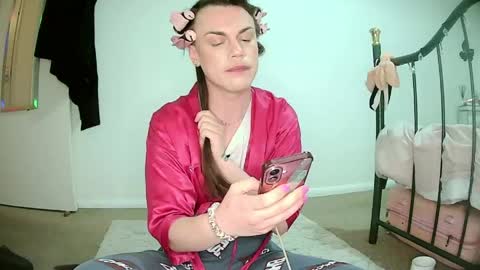 KCGREY online show from April 1, 9:12 pm