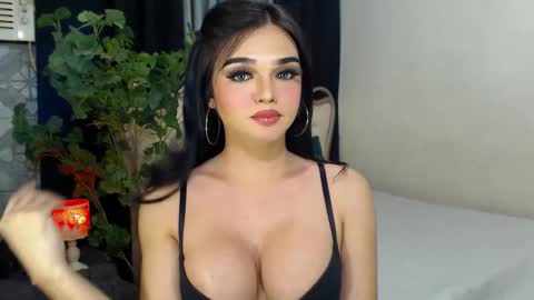 Snapshot of princesshugecumontop chatting on March 2, 3:16 pm PrincessDONT FORGET TO FOLLOW ME online show from March 2, 3:16 pm