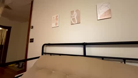 princessviccxo online show from April 7, 4:46 am