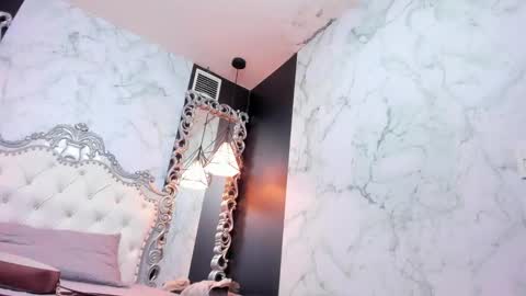   online show from September 18, 11:12 am