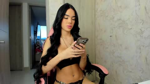 Snapshot of princessluciana chatting on May 13, 11:00 pm Luciana Alzate online show from May 13, 11:00 pm