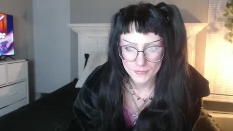 Snapshot of princessminxxy chatting on January 24, 6:35 am princessminxxy online show from January 24, 6:35 am