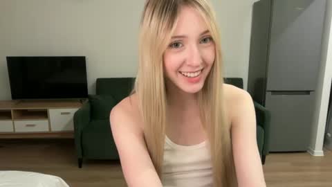 Snapshot of princessmood chatting on May 26, 4:58 pm Kate online show from May 26, 4:58 pm