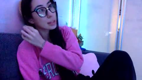 PrincessPinky444 online show from December 15, 2:49 am