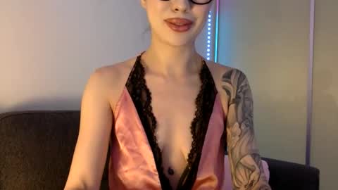 PrincessPinky444 online show from February 8, 9:23 am