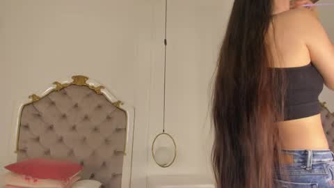 Marcela online show from April 17, 1:36 pm