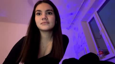 Snapshot of priscilaflores chatting on October 30, 2:18 pm Kalie online show from October 30, 2:18 pm